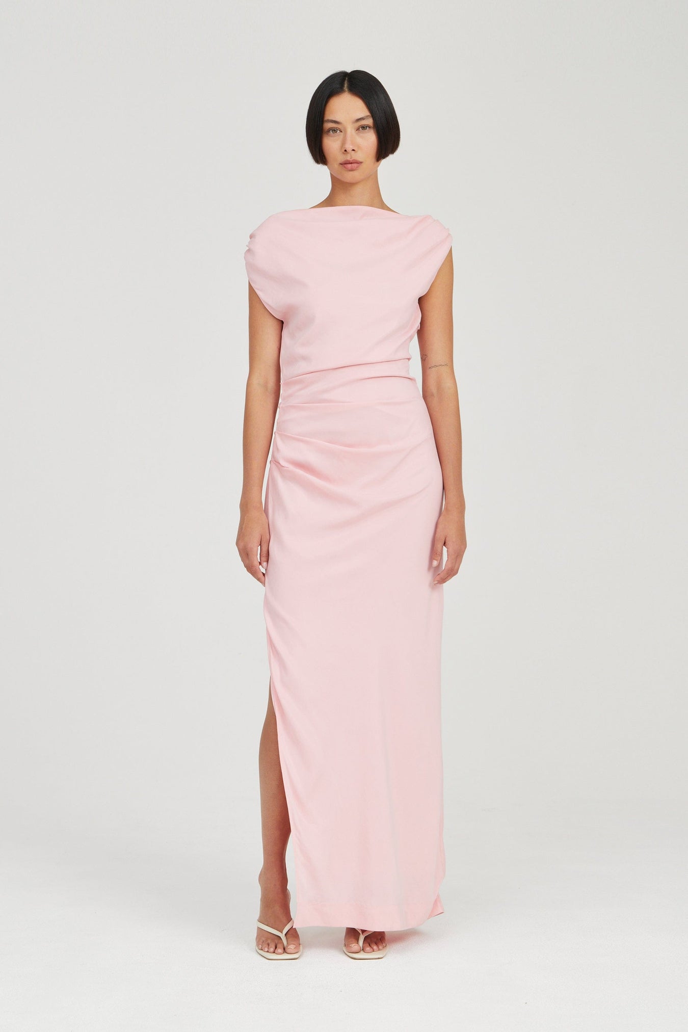 SUMMER WEDDING GUEST