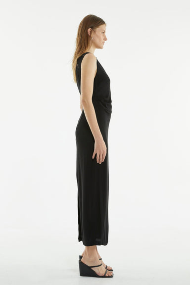 THIRD FORM RETROSPECT TUCK MAXI DRESS | BLACK
