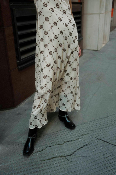 THIRD FORM SHEER MOTION CAP SLEEVE DRESS | LINEAR BLOOM