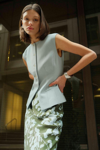 SKYLINE TAILORED BODICE | POWDER BLUE - THIRD FORM