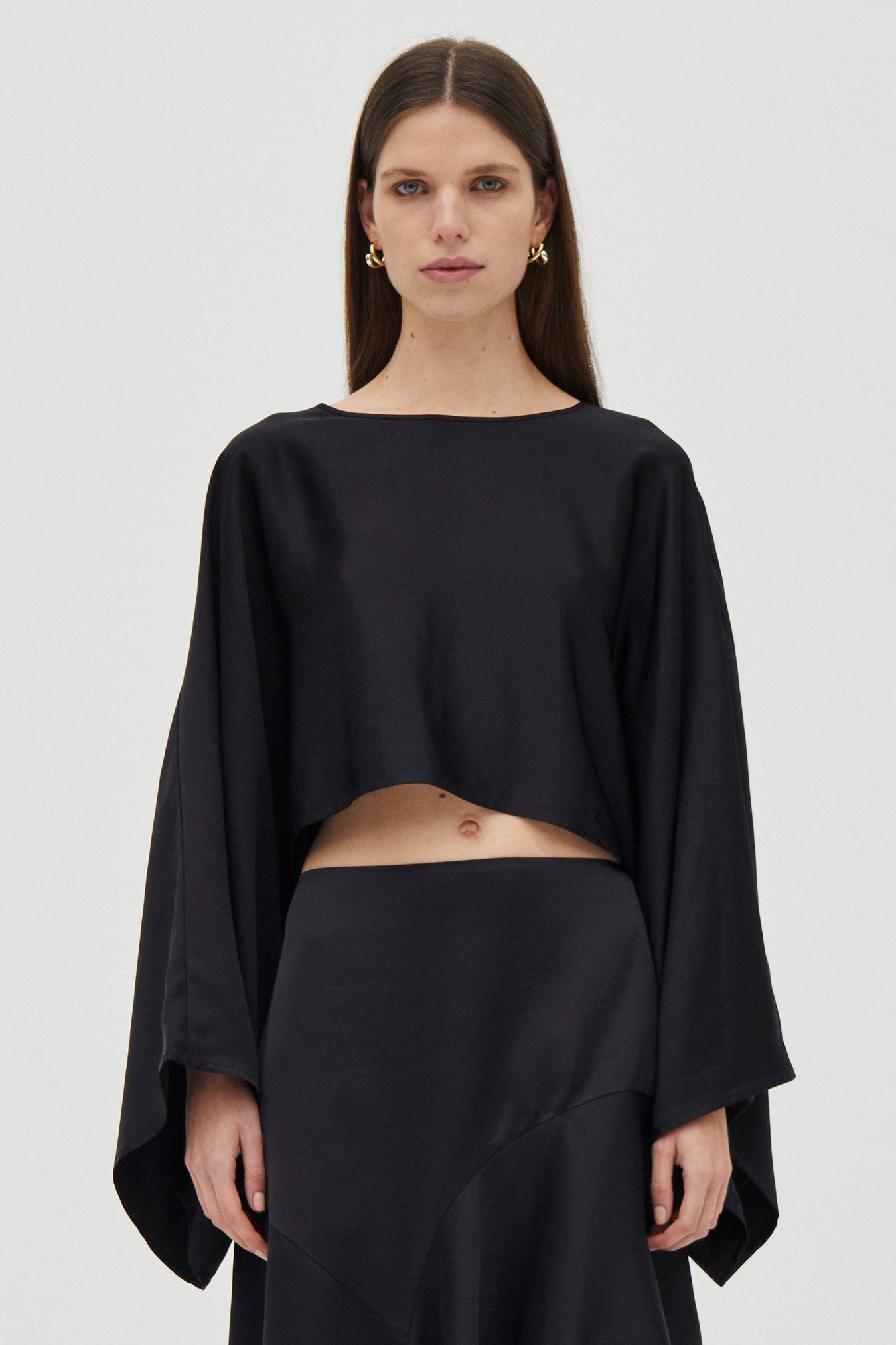 WINTER WEDDING GUEST