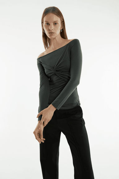 THIRD FORM TURN AROUND OFF SHOULDER TOP | FOREST